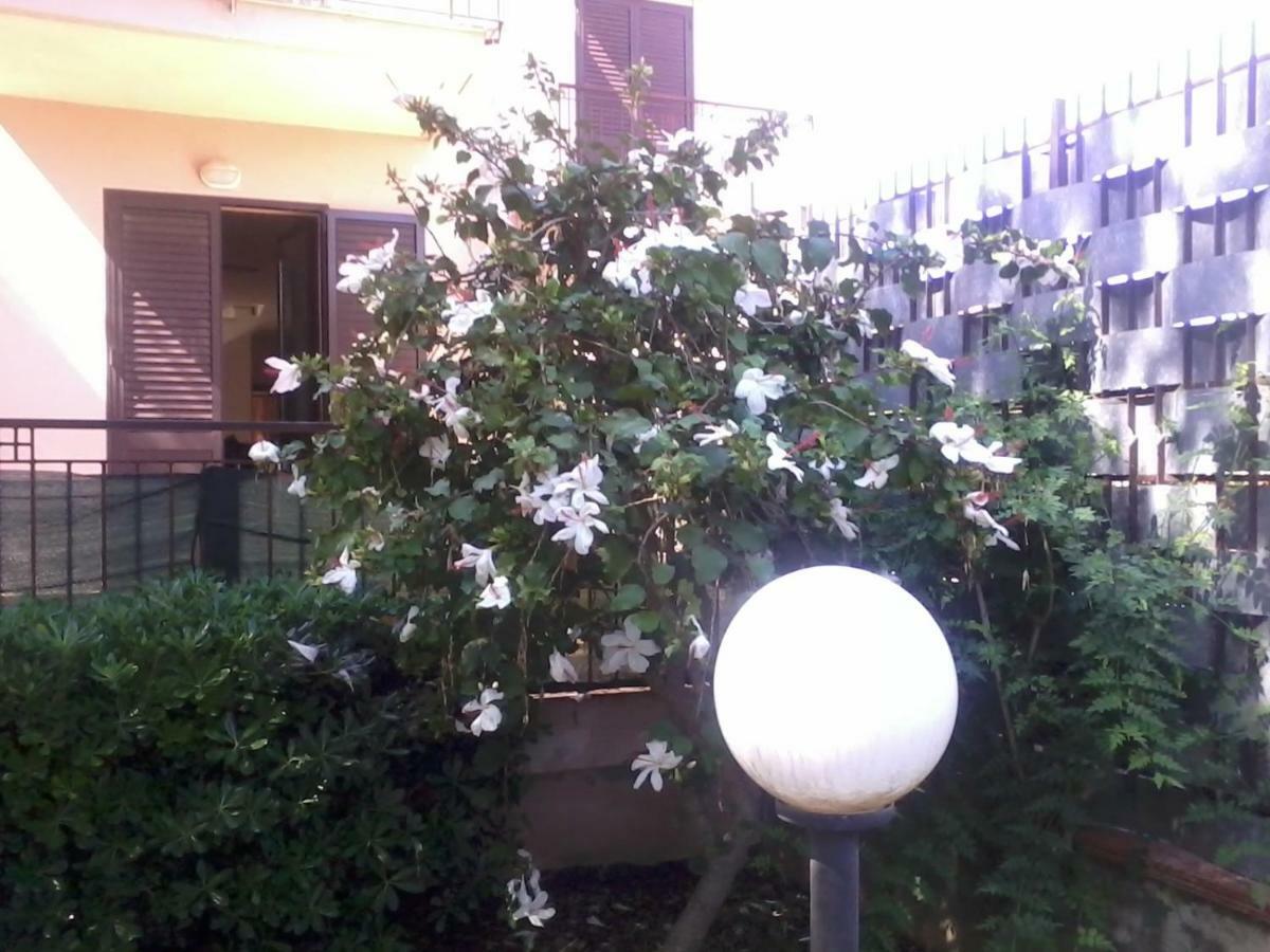 Sperone Mandra Capreria Bagian luar foto