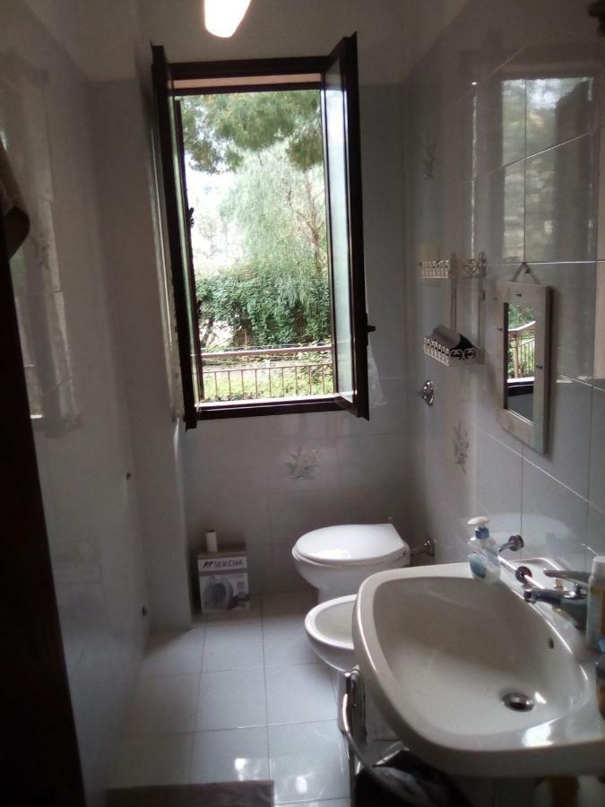 Sperone Mandra Capreria Bagian luar foto