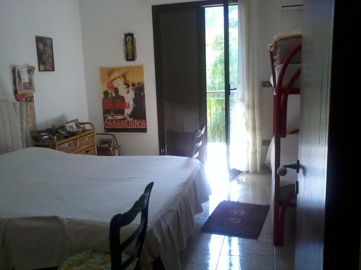 Sperone Mandra Capreria Ruang foto